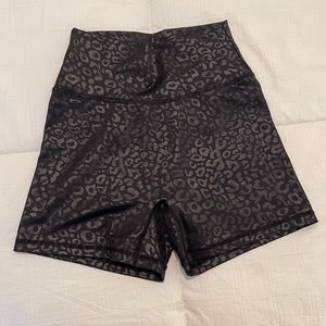 Buffbunny Shorts